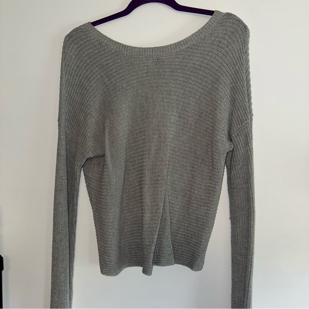 Hollister Women's Light Gray Sweater - Reversible